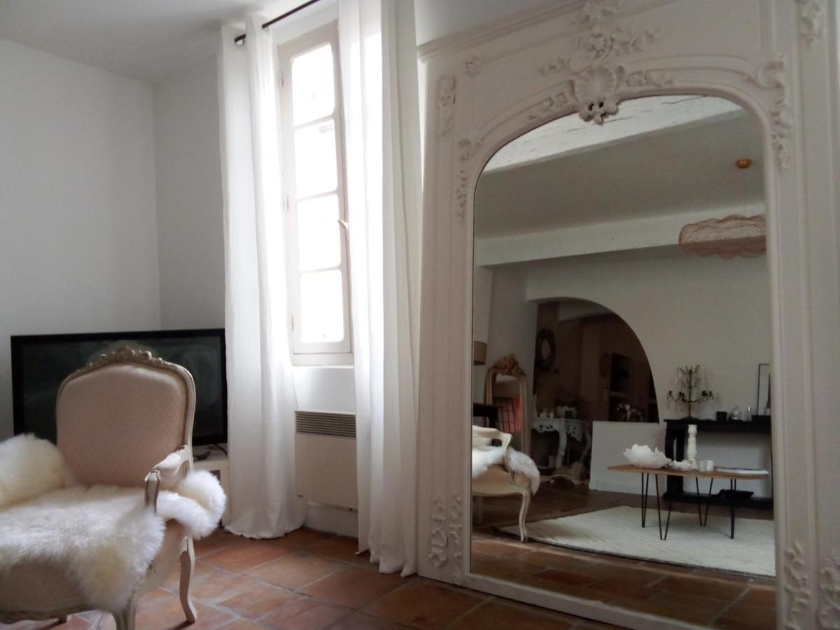 La Maison Perchee Aigues-Mortes Exterior foto