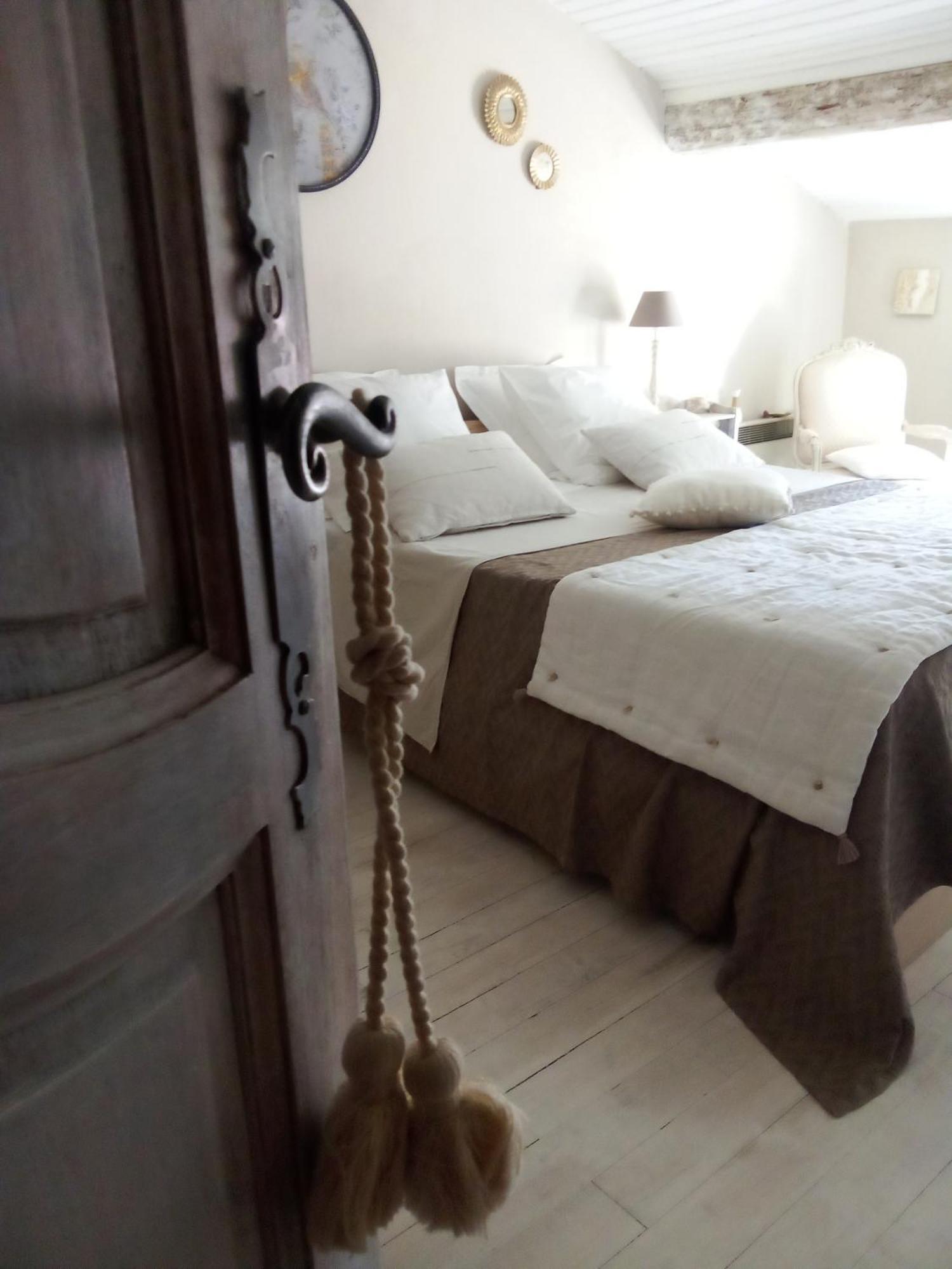 La Maison Perchee Aigues-Mortes Exterior foto